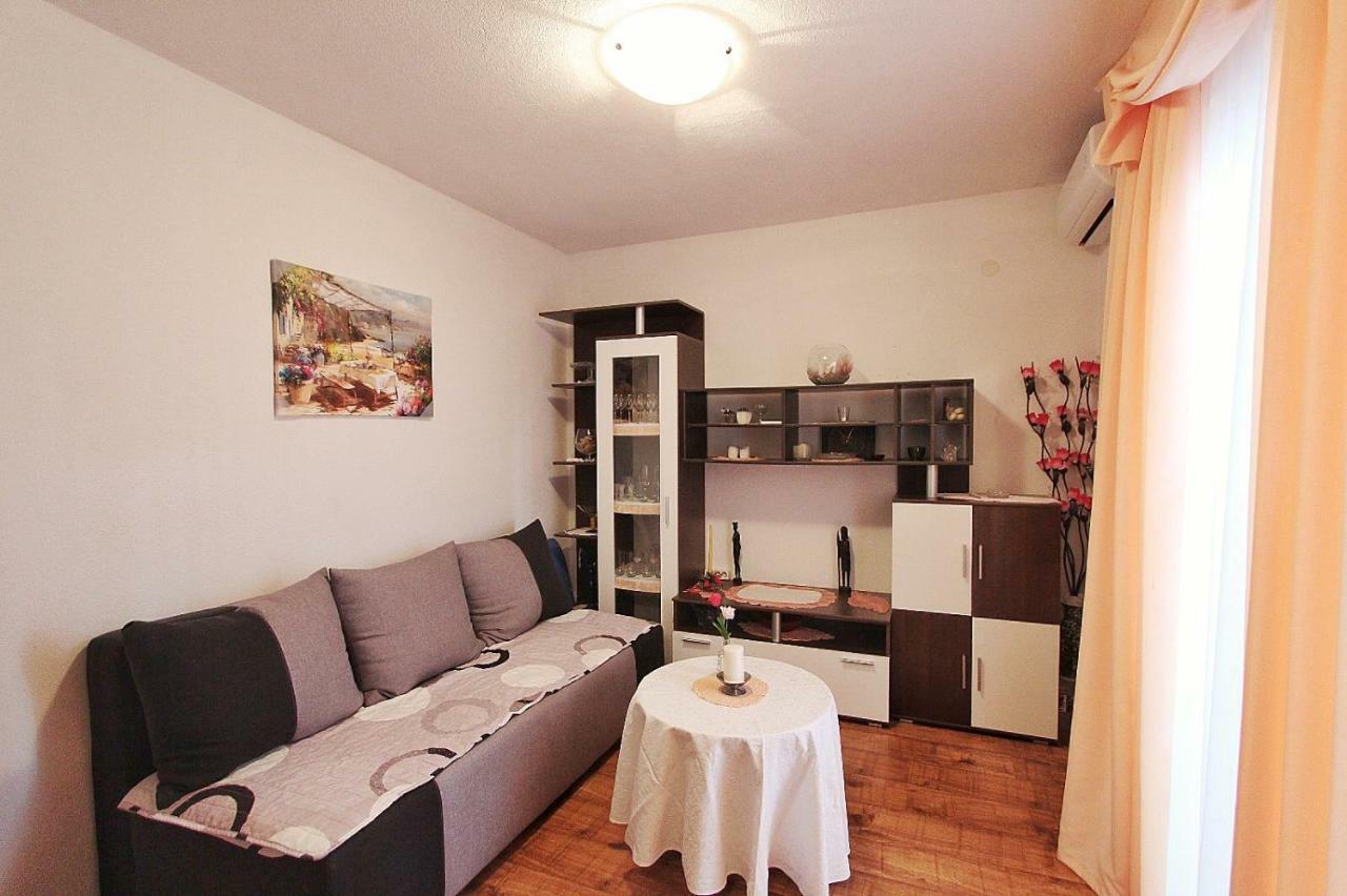 Apartments Filip Podstrana Extérieur photo
